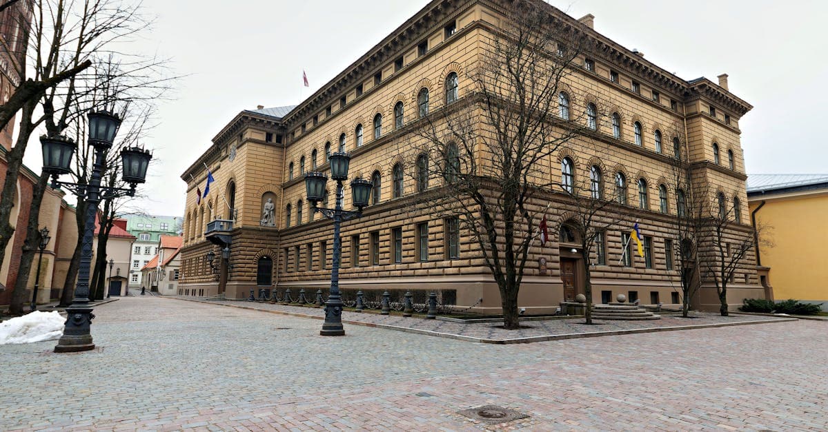 Рижский жилой дом объявил себя памятником культуры, чтобы избежать ремонта кухни